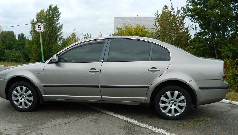 Продам Skoda Superb 1.8 T 2008 года в Киеве