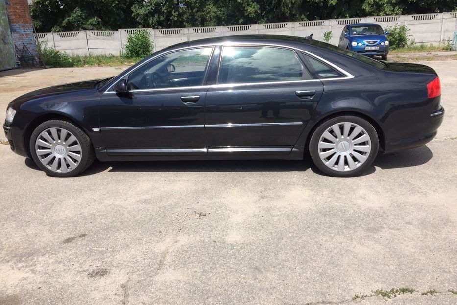 Продам Audi A8 2004 года в г. Мироновка, Киевская область