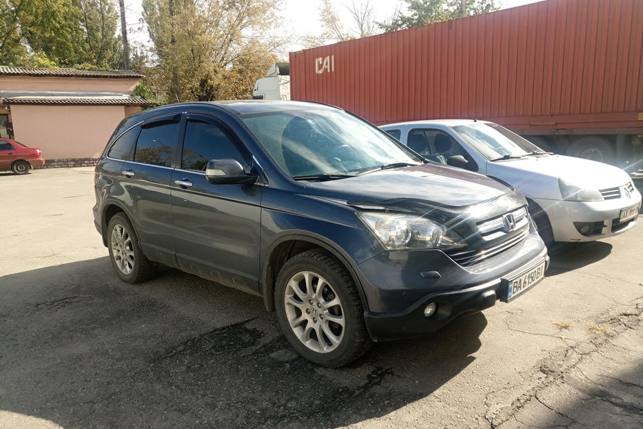 Продам Honda CR-V 2008 года в Харькове