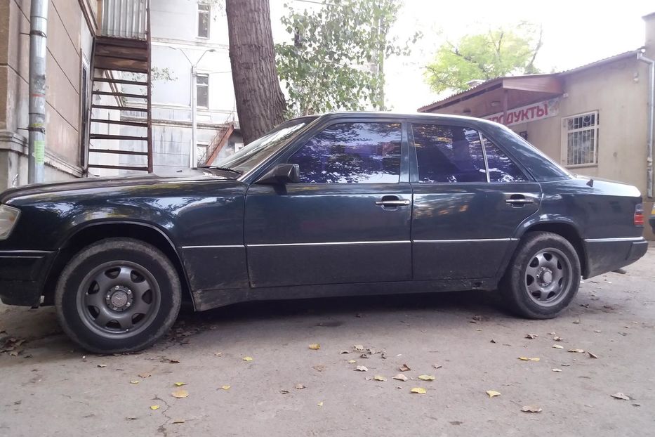 Продам Mercedes-Benz 260 1991 года в Одессе