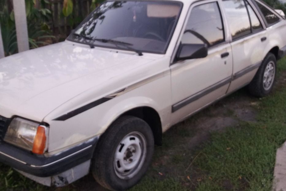 Продам Opel Ascona 1.6 s 1987 года в Киеве