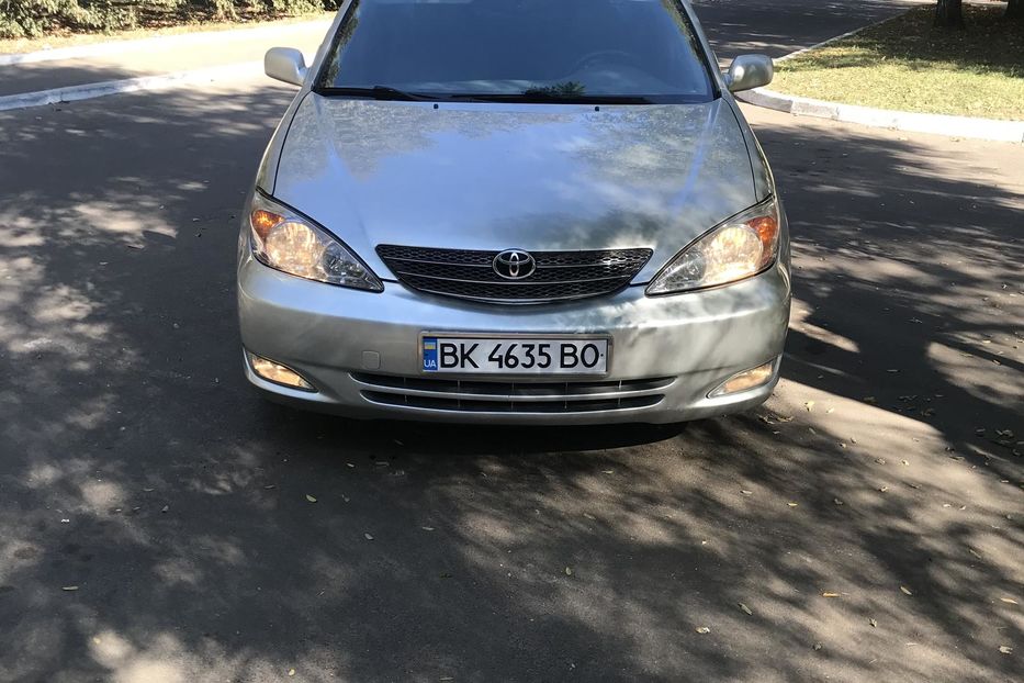 Продам Toyota Camry 24 2004 года в Ровно