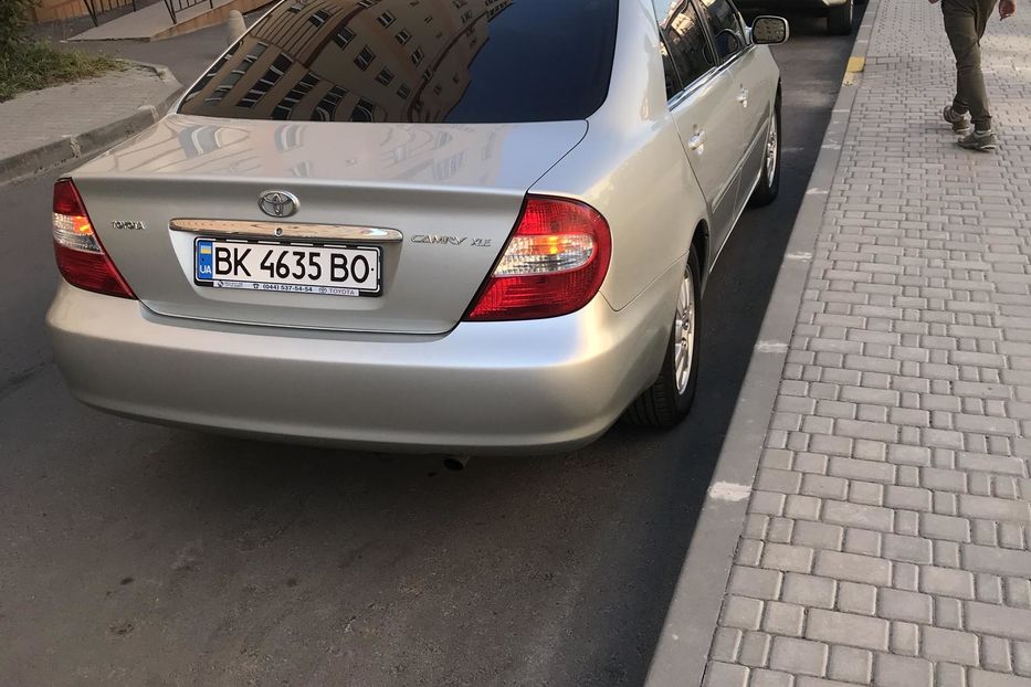 Продам Toyota Camry 24 2004 года в Ровно