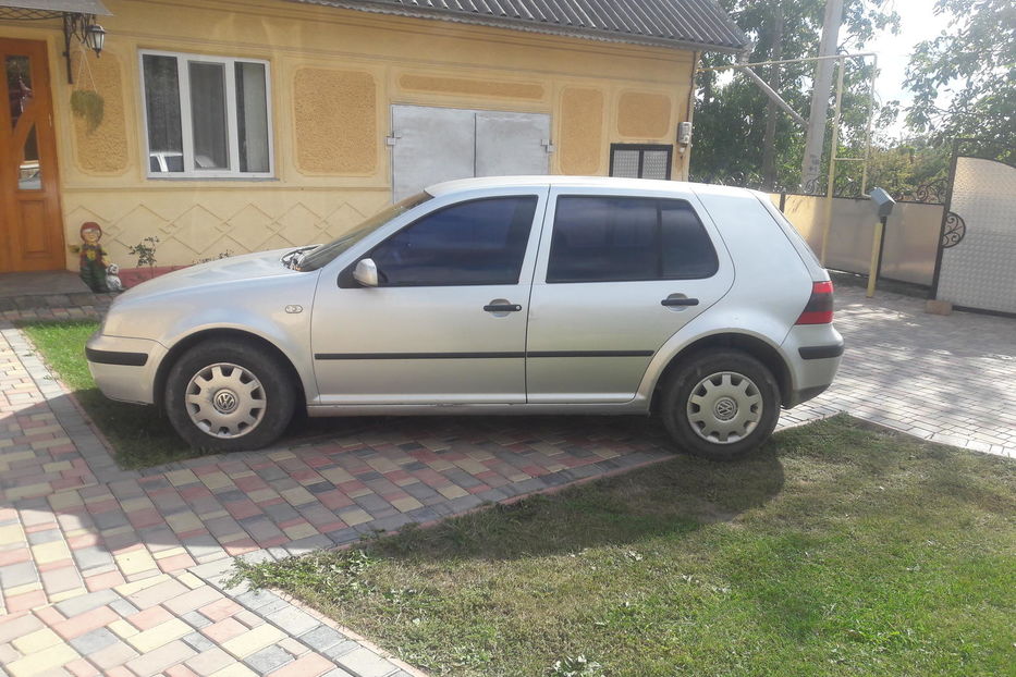 Продам Volkswagen Golf IV 2001 года в Черновцах