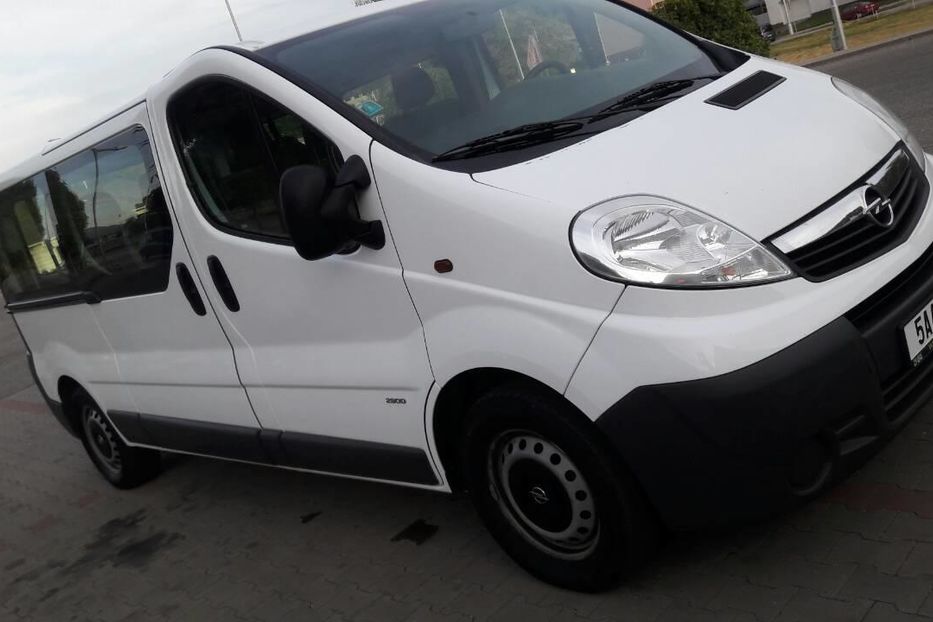 Продам Opel Vivaro пасс. 2012 года в Львове