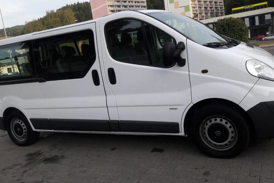 Продам Opel Vivaro пасс. 2012 года в Львове