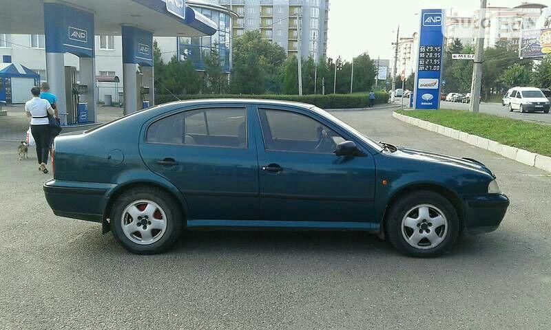 Продам Skoda Octavia 1998 года в Черновцах