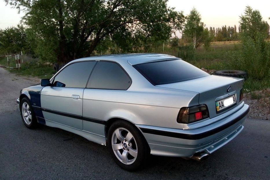 Продам BMW 318 Coupe 1993 года в Киеве