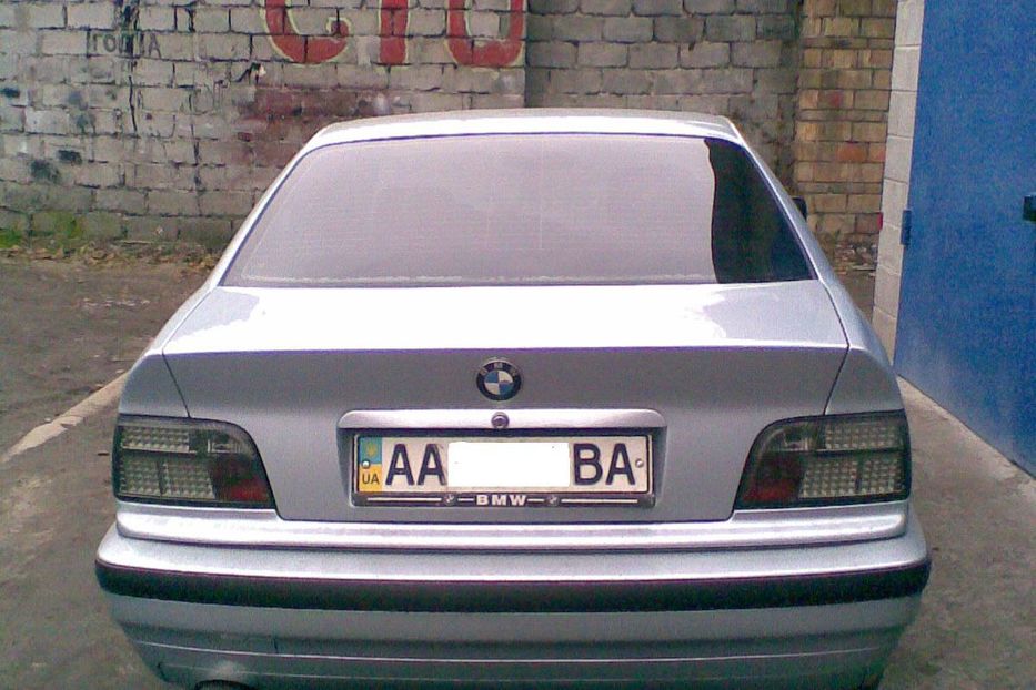 Продам BMW 318 Coupe 1993 года в Киеве