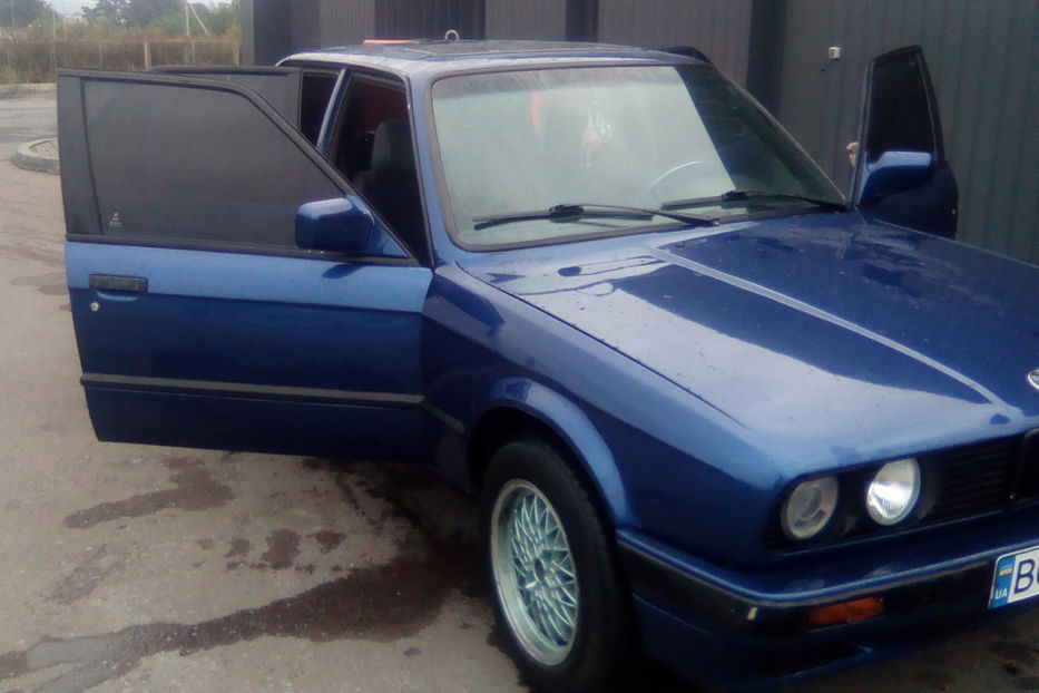 Продам BMW 318 1990 года в Ивано-Франковске