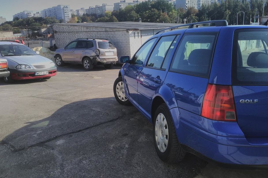 Продам Volkswagen Golf IV 2000 года в Харькове