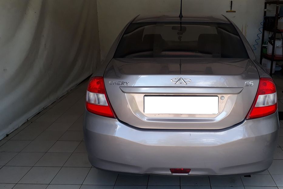 Продам Chery E 5 2013 года в Житомире