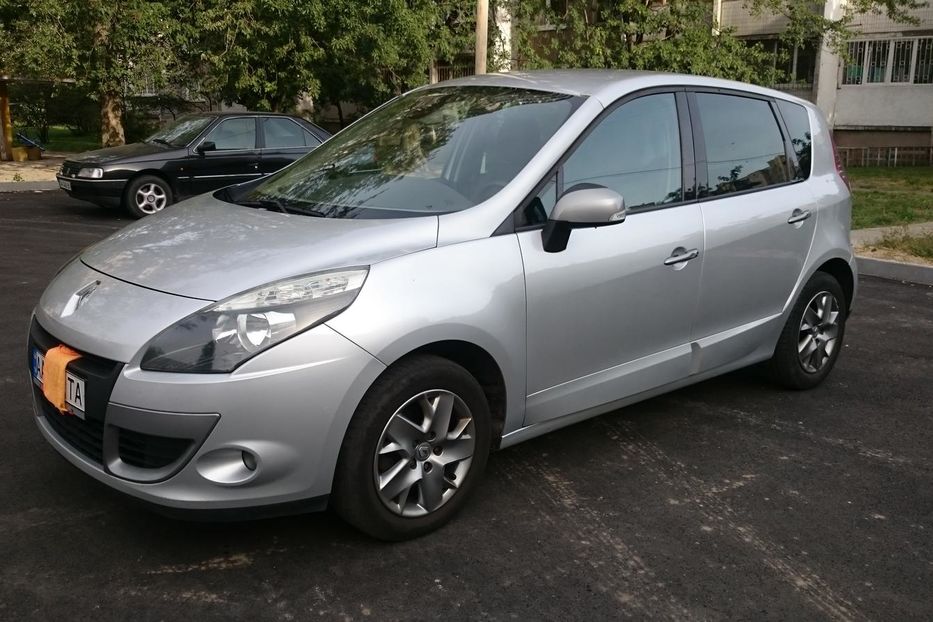 Продам Renault Scenic Минивен 2011 года в Киеве