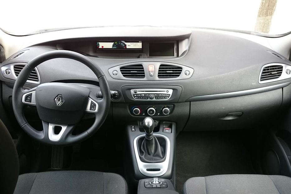 Продам Renault Scenic Минивен 2011 года в Киеве