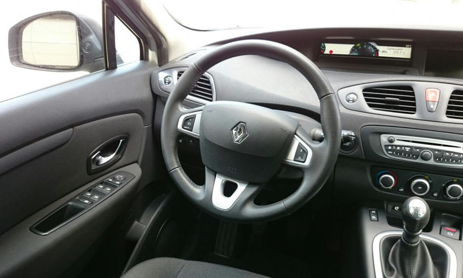 Продам Renault Scenic Минивен 2011 года в Киеве