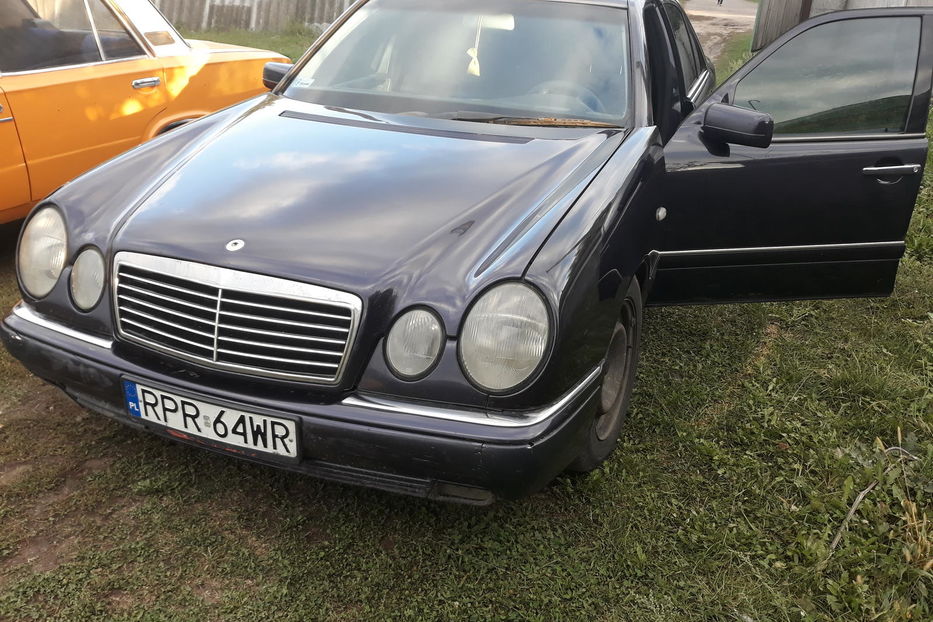 Продам Mercedes-Benz 220 1999 года в г. Золотоноша, Черкасская область