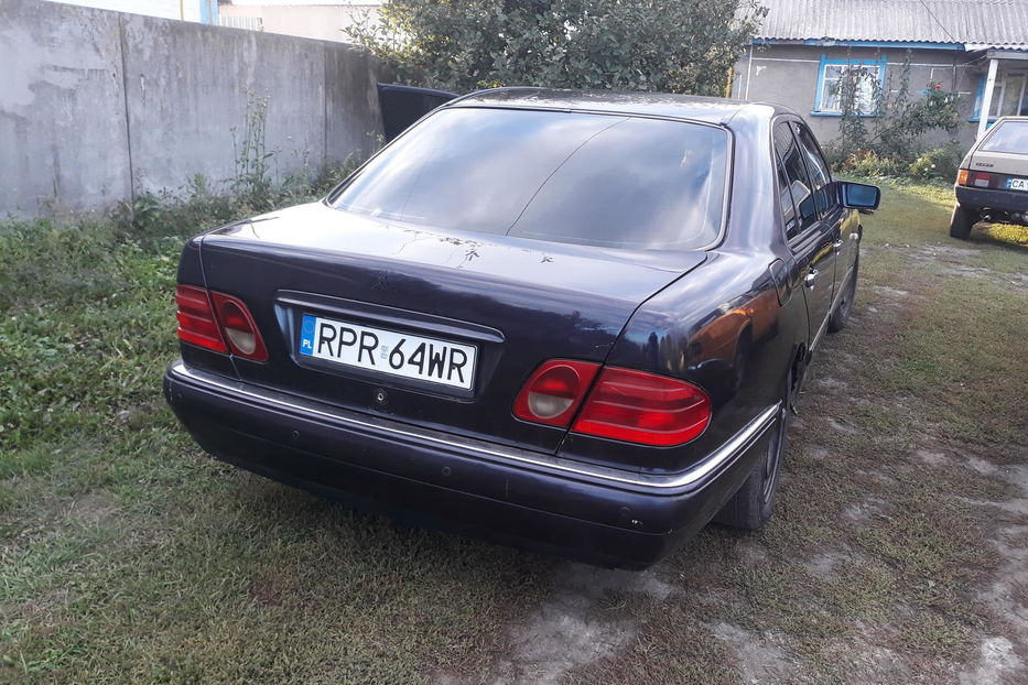 Продам Mercedes-Benz 220 1999 года в г. Золотоноша, Черкасская область