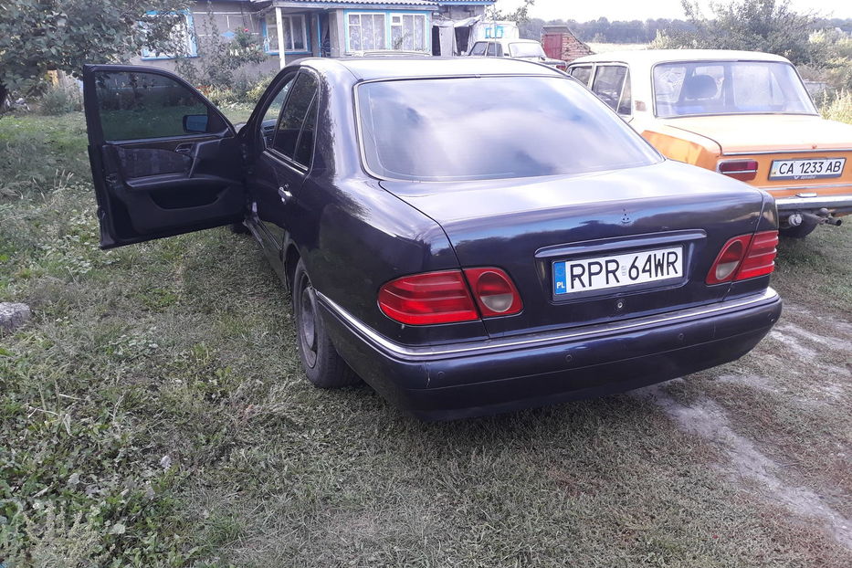 Продам Mercedes-Benz 220 1999 года в г. Золотоноша, Черкасская область