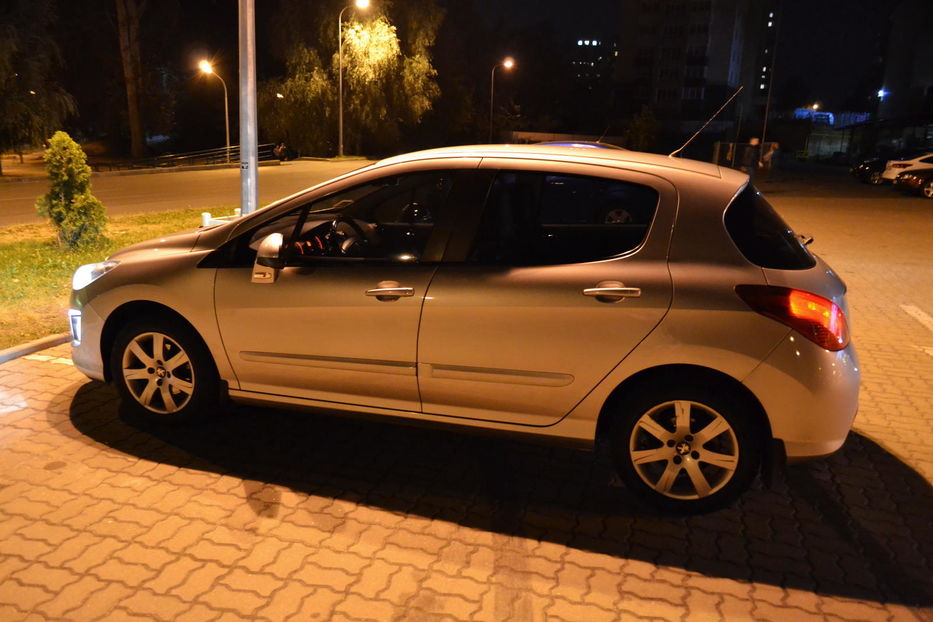 Продам Peugeot 308 2012 года в Сумах