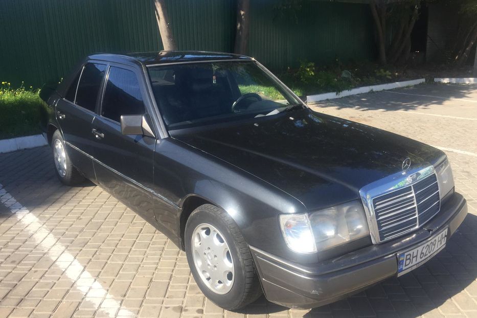Продам Mercedes-Benz 230 1988 года в Одессе