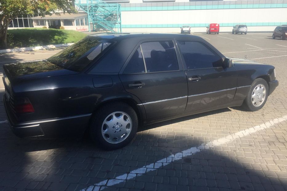 Продам Mercedes-Benz 230 1988 года в Одессе