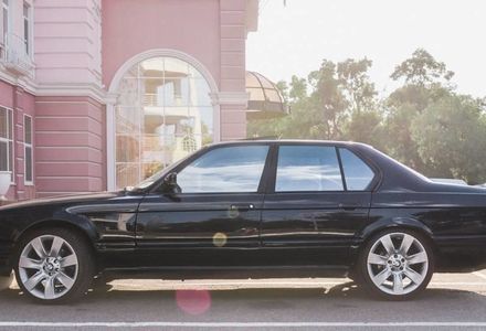 Продам BMW 750 1988 года в Одессе