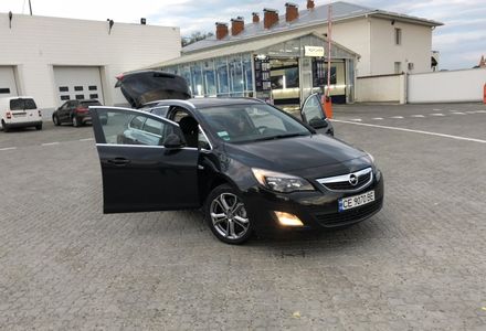 Продам Opel Astra J cosmo 2012 года в Черновцах