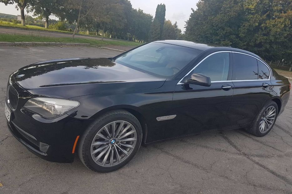 Продам BMW 740 2011 года в Луцке