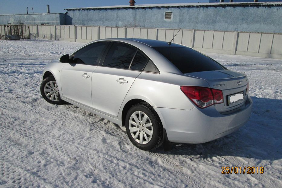 Продам Chevrolet Cruze 1.6 LS 2010 года в Сумах