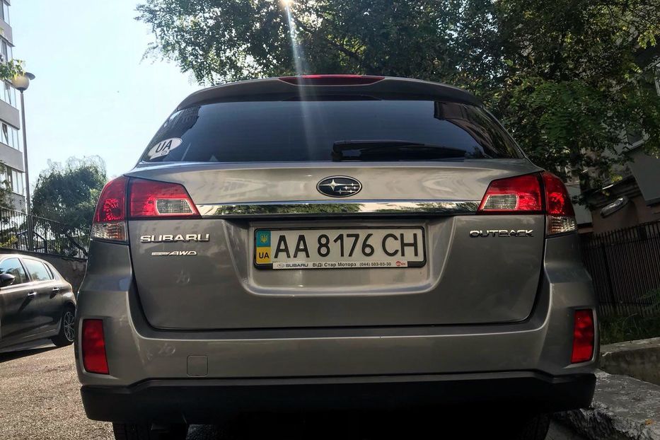 Продам Subaru Outback 2011 года в Киеве