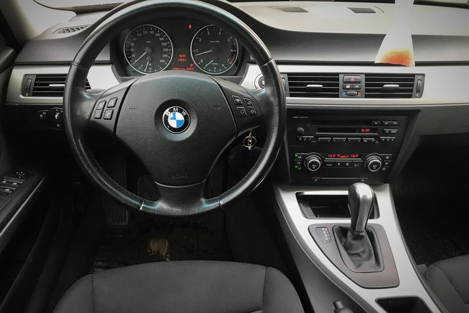 Продам BMW 318 2007 года в Киеве