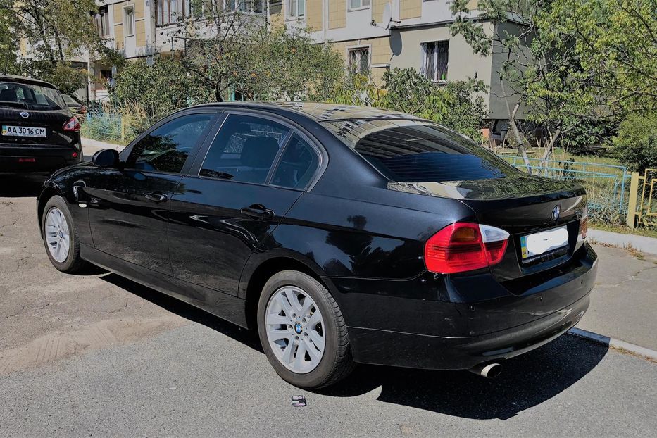 Продам BMW 318 2007 года в Киеве