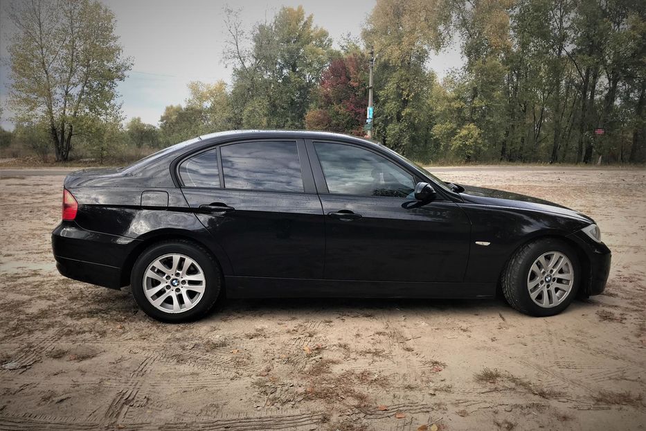 Продам BMW 318 2007 года в Киеве