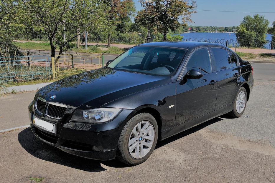 Продам BMW 318 2007 года в Киеве