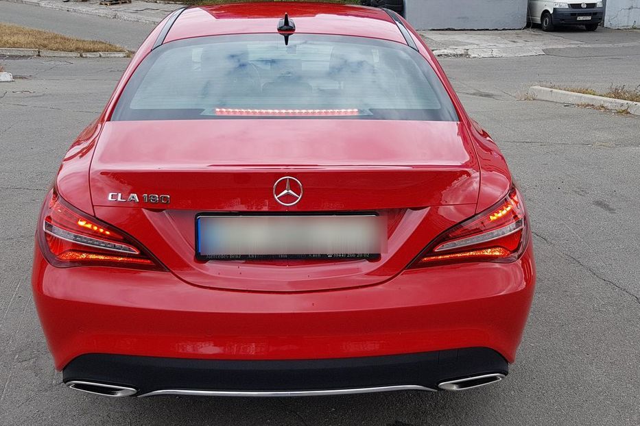 Продам Mercedes-Benz CLA 180 2018 года в Киеве