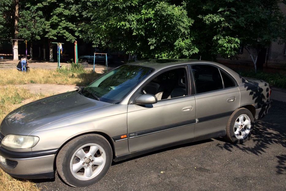 Продам Opel Omega Mv6 1996 года в г. Кривой Рог, Днепропетровская область