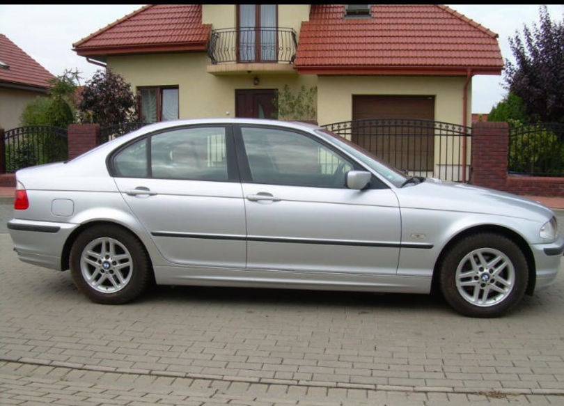 Продам BMW 318 2001 года в Днепре