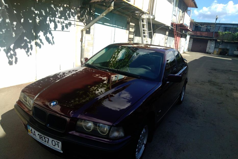 Продам BMW 318 e36 1995 года в Киеве