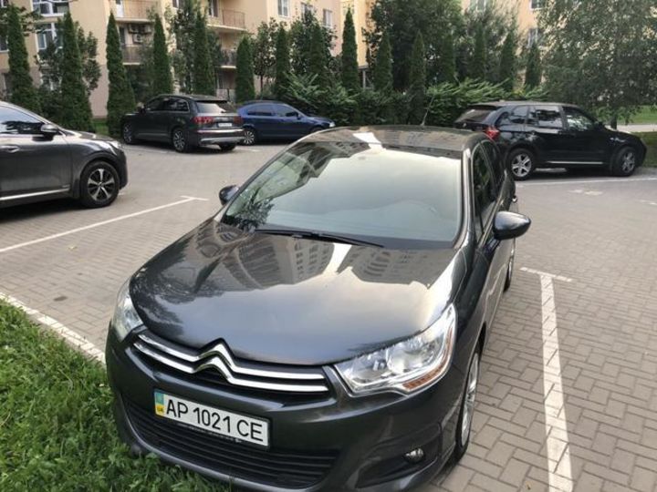 Продам Citroen C4 2012 года в Киеве