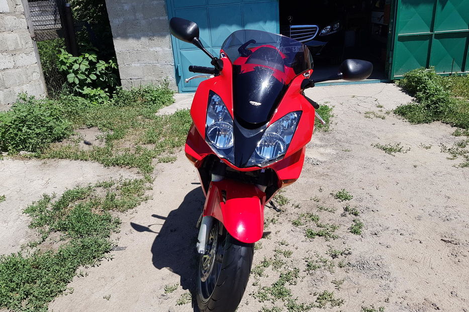 Продам Honda VFR 2005 года в Киеве