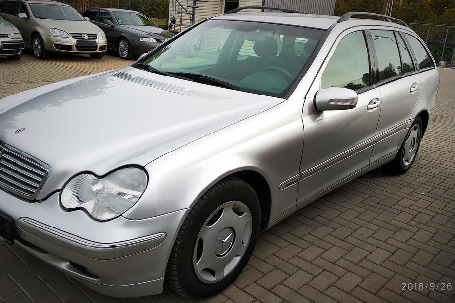 Продам Mercedes-Benz C-Class 2002 года в Киеве