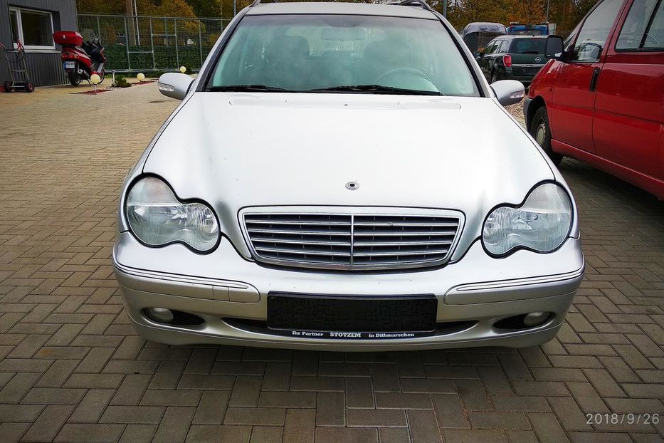 Продам Mercedes-Benz C-Class 2002 года в Киеве