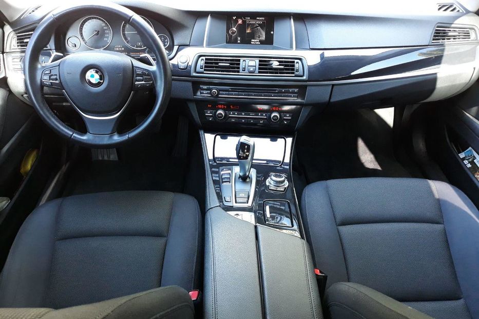 Продам BMW 520 2016 года в Одессе