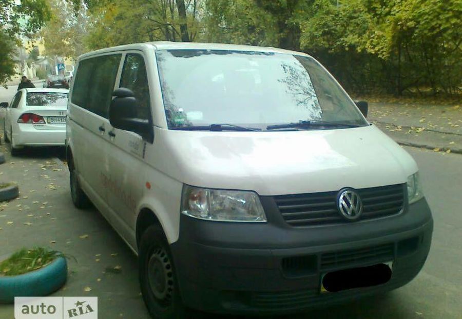 Продам Volkswagen T5 (Transporter) пасс. 2006 года в Одессе