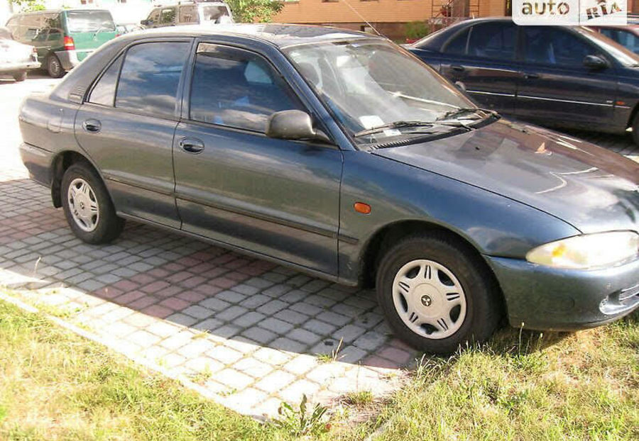 Продам Mitsubishi Proton 1995 года в г. Кузнецовск, Ровенская область