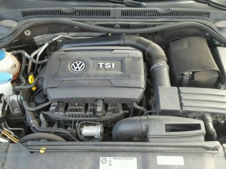 Продам Volkswagen Jetta 2014 года в Киеве