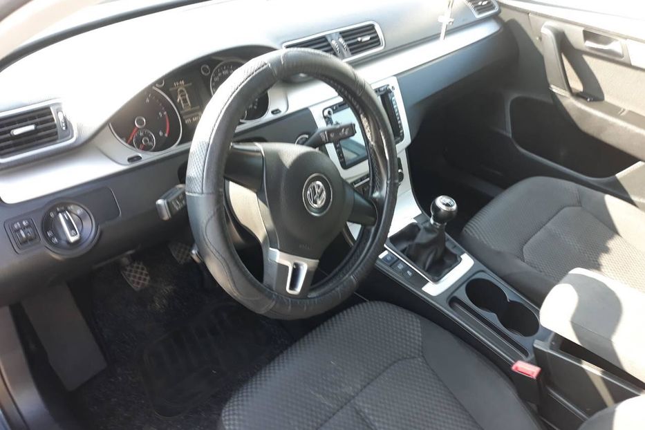 Продам Volkswagen Passat B7 2011 года в Львове