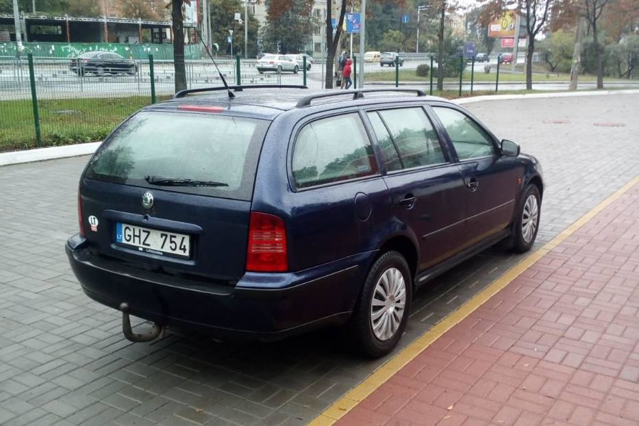 Продам Skoda Octavia Tour 2000 года в Киеве