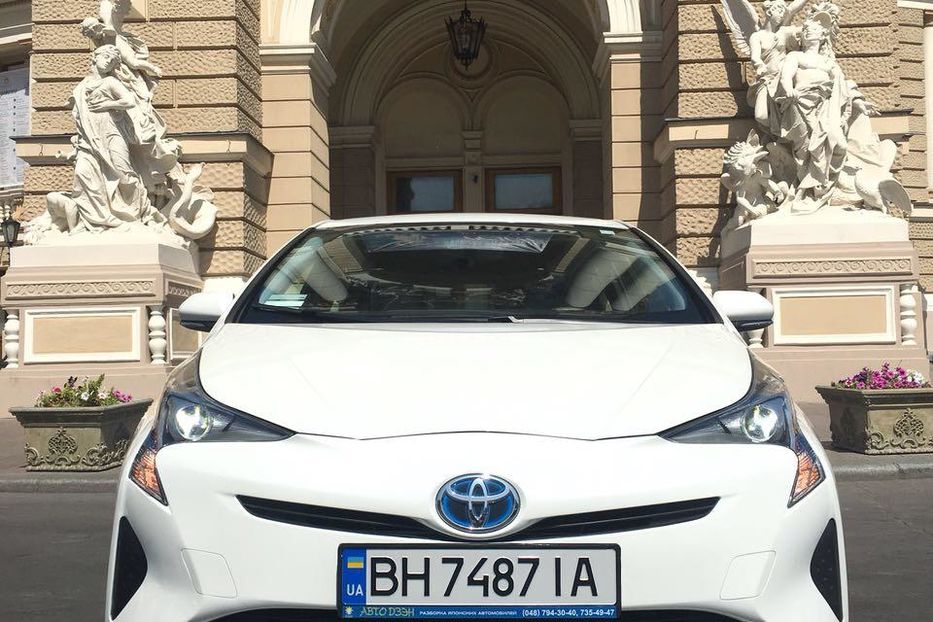 Продам Toyota Prius 2016 года в Одессе