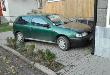 Продам Nissan Almera 1996 года в Ивано-Франковске